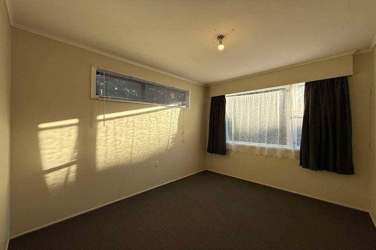 Photo of property in 40 Whanake Street, Titahi Bay, Porirua, 5022