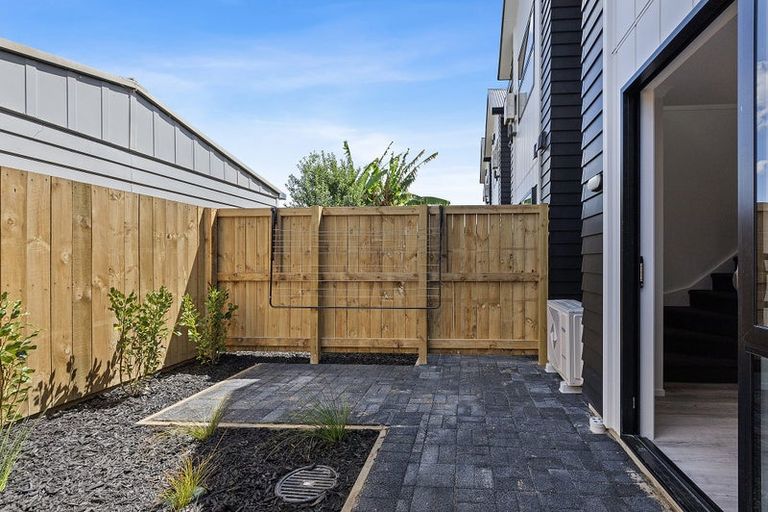 Photo of property in 2/19 Beale Street, Hamilton East, Hamilton, 3216