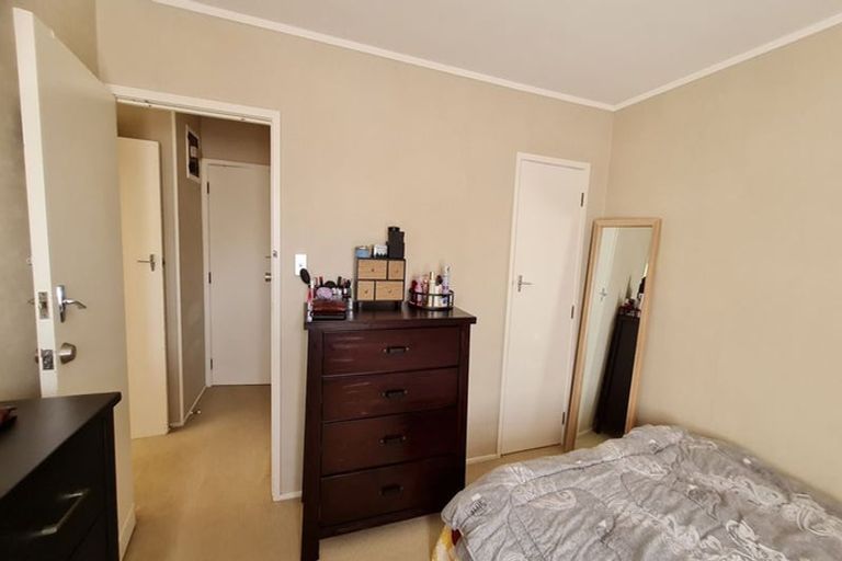 Photo of property in 2/86 Carruth Road, Papatoetoe, Auckland, 2025