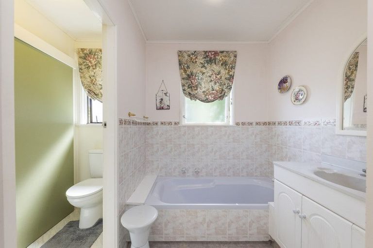 Photo of property in 4 Keith Elliott Street, Feilding, 4702