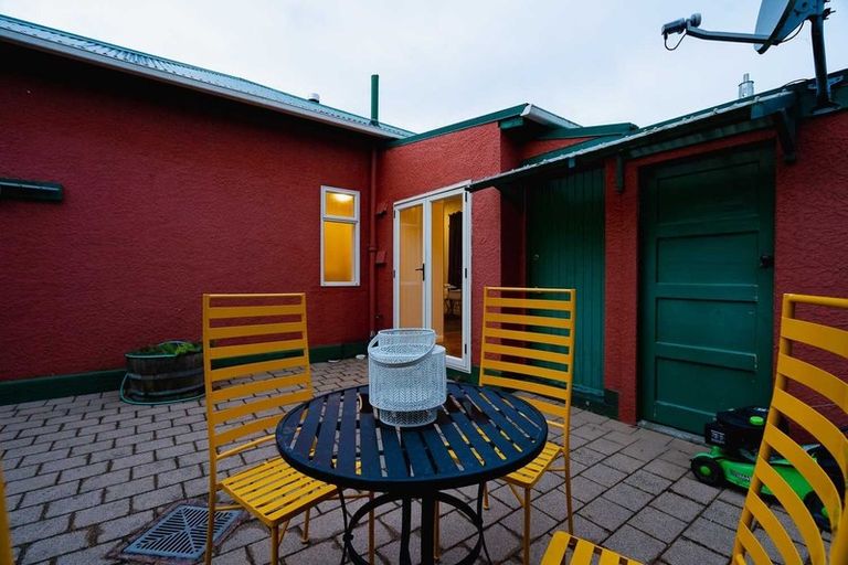 Photo of property in 21 Crosby Street, Mornington, Dunedin, 9011