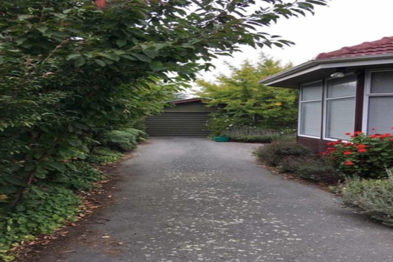 Photo of property in 7 Middlepark Road, Sockburn, Christchurch, 8042