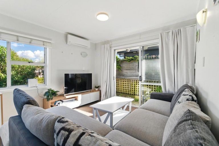 Photo of property in 271 Oceanbeach Road, Mount Maunganui, 3116