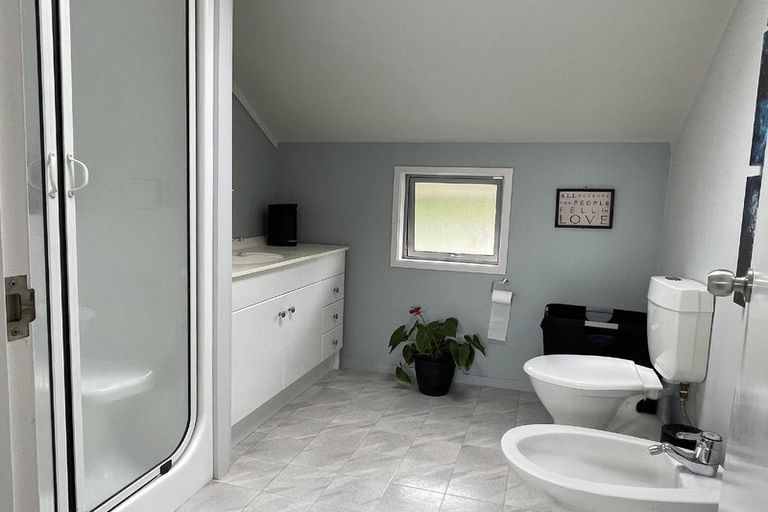 Photo of property in 1083 Kahikatea Flat Road, Waitoki, Kaukapakapa, 0871