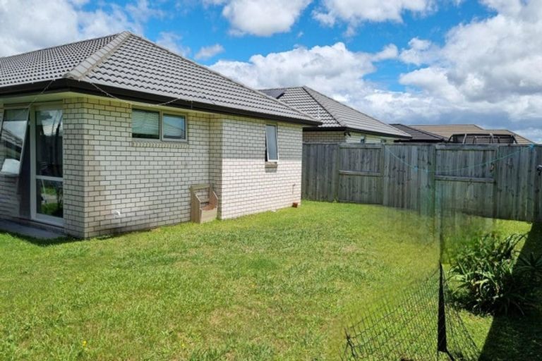 Photo of property in 10 Furlong Road, Papamoa, 3118