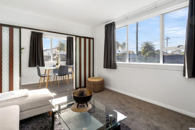 Photo of property in 17 Woodgrove Avenue, North New Brighton, Christchurch, 8083