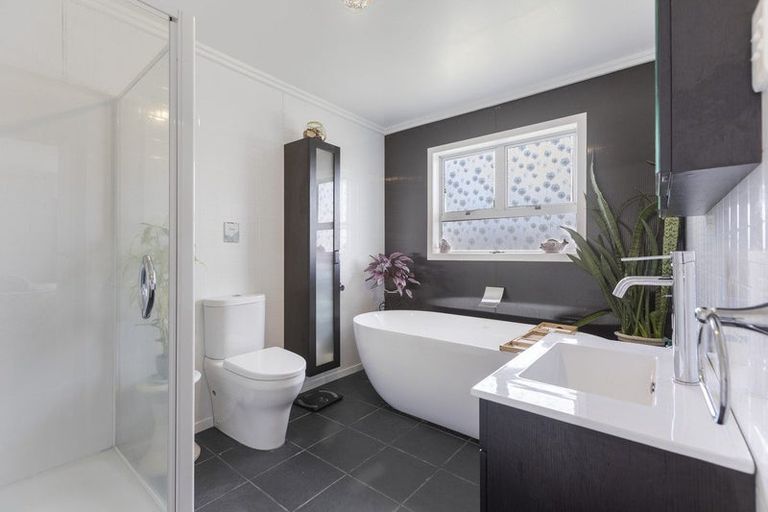 Photo of property in 8 Raleigh Street, Vogeltown, New Plymouth, 4310