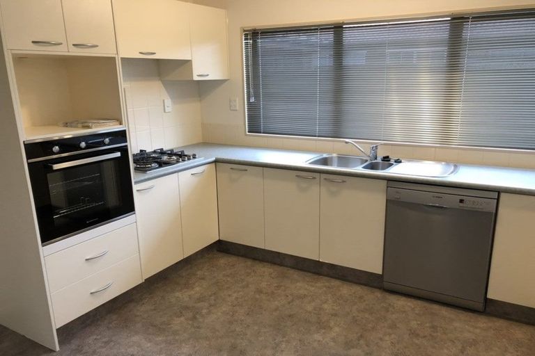 Photo of property in 35 Huntington Drive, Huntington Park, Auckland, 2013