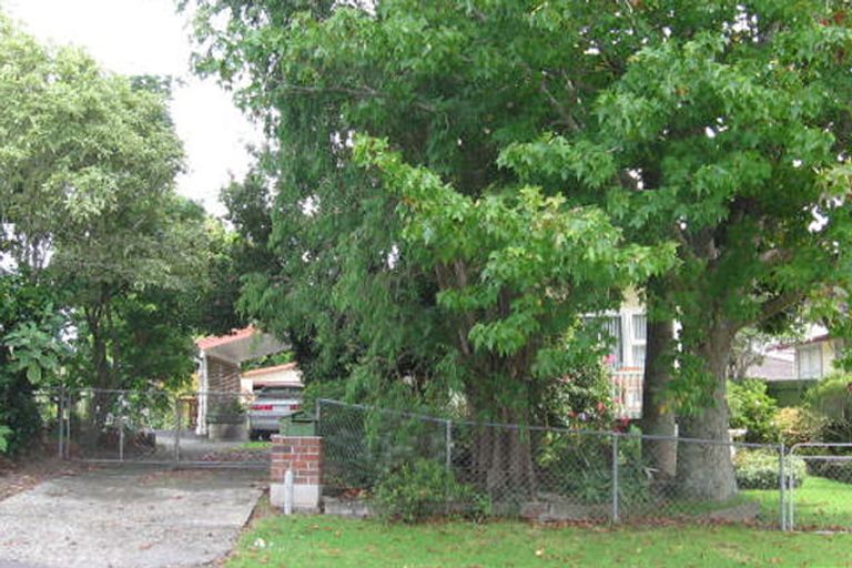 Photo of property in 5 Ranui Avenue, Ranui, Auckland, 0612