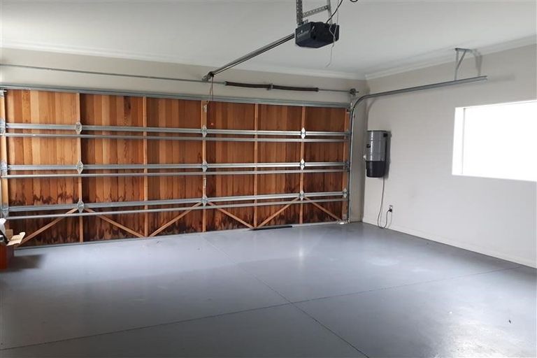 Photo of property in 100 Killybegs Drive, Pinehill, Auckland, 0632