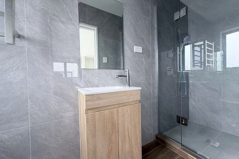 Photo of property in 37 Survila Street, Papakura, 2110