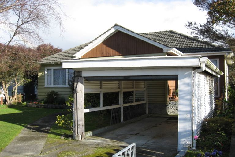 Photo of property in 53 Wainuiomata Road, Wainuiomata, Lower Hutt, 5014