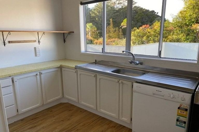 Photo of property in 10 Shoebridge Crescent, Ngunguru, Whangarei, 0173