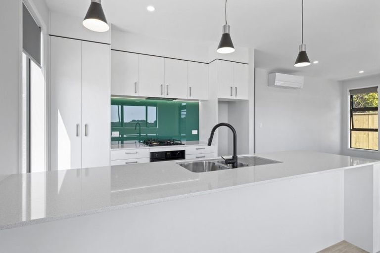 Photo of property in 53 Pohutukawa Place, Bell Block, New Plymouth, 4312