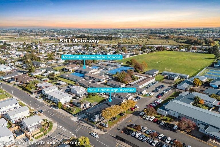 Photo of property in 13c Edinburgh Avenue, Rosehill, Papakura, 2113