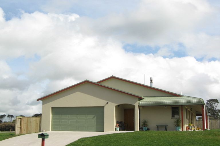 Photo of property in 7 Elizabeth Grove, Stratford, 4332