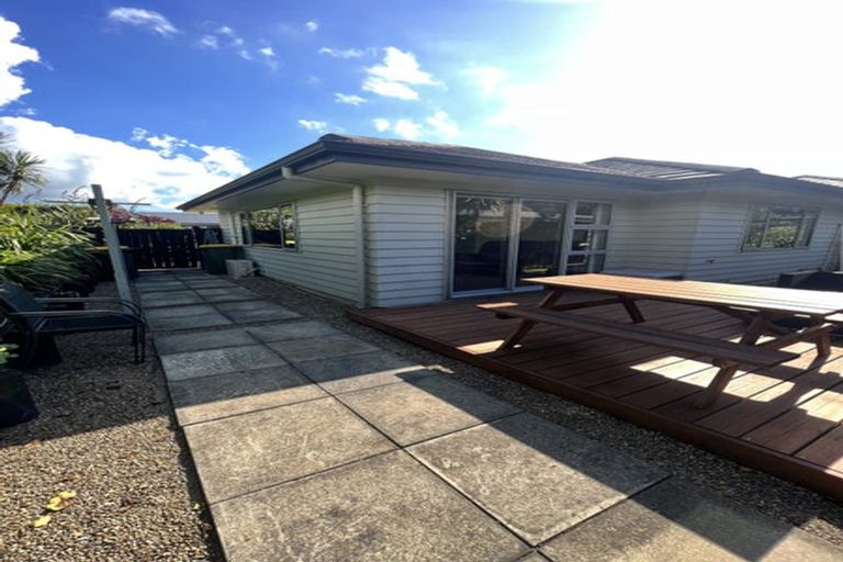 Photo of property in 5 Wautaiti Drive, Riverhead, 0820