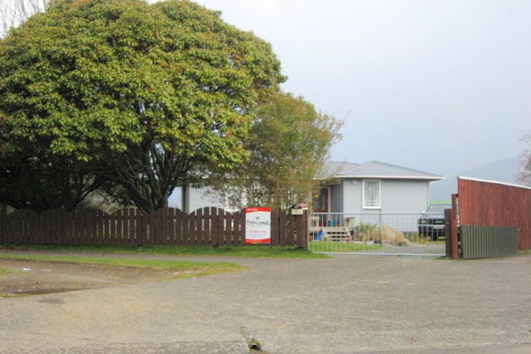Photo of property in 32 Tureiti Place, Turangi, 3334