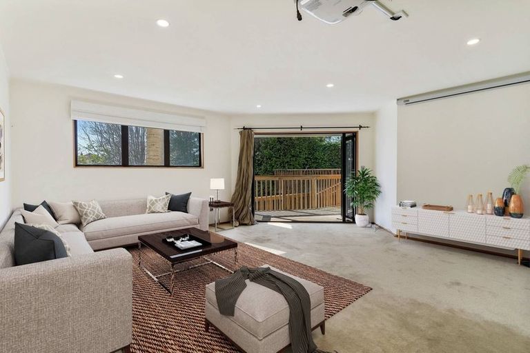 Photo of property in 90 Pah Road, Cockle Bay, Auckland, 2014