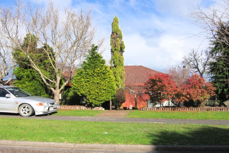 Photo of property in 4 Paulownia Place, Totara Heights, Auckland, 2105