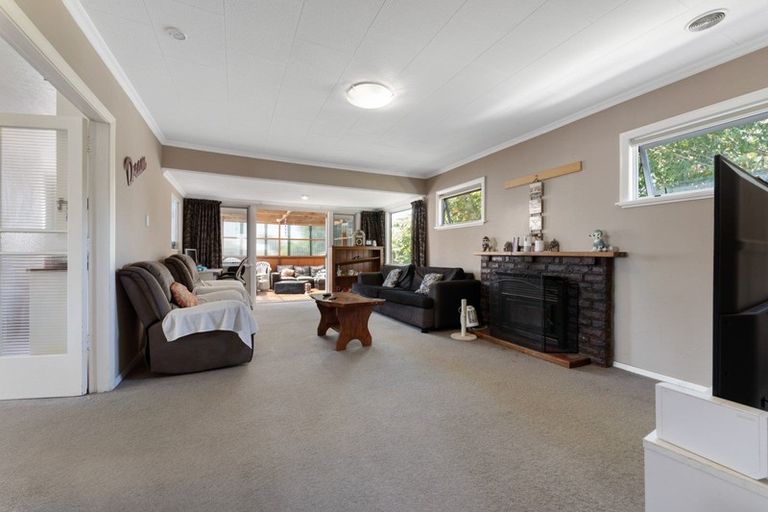 Photo of property in 12 Craig Street, Stratford, 4332