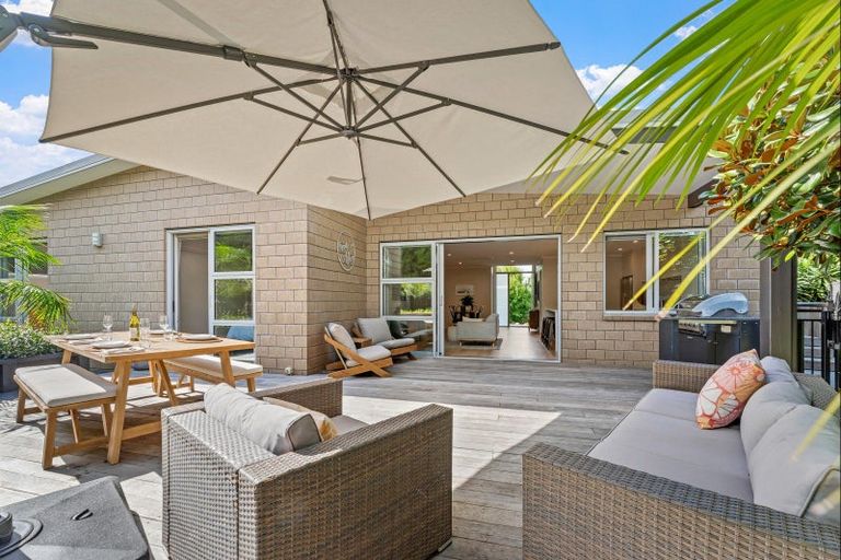 Photo of property in 28 Laly Haddon Place, Matakana, Warkworth, 0985