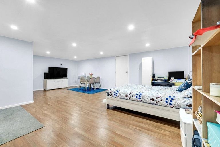 Photo of property in 9 O'connell Street, Manurewa, Auckland, 2102