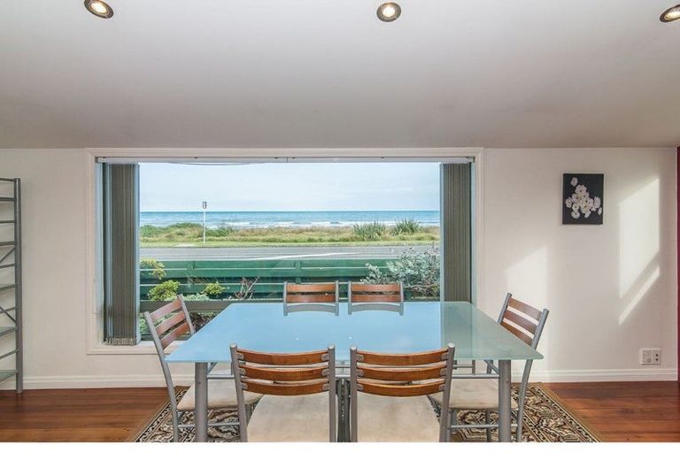 Photo of property in 110 Marine Parade, Otaki Beach, Otaki, 5512