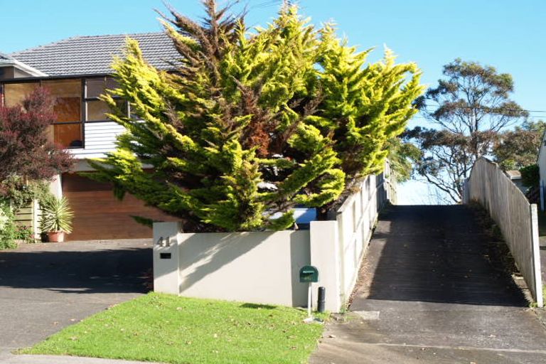 Photo of property in 1/41 Pah Road, Cockle Bay, Auckland, 2014
