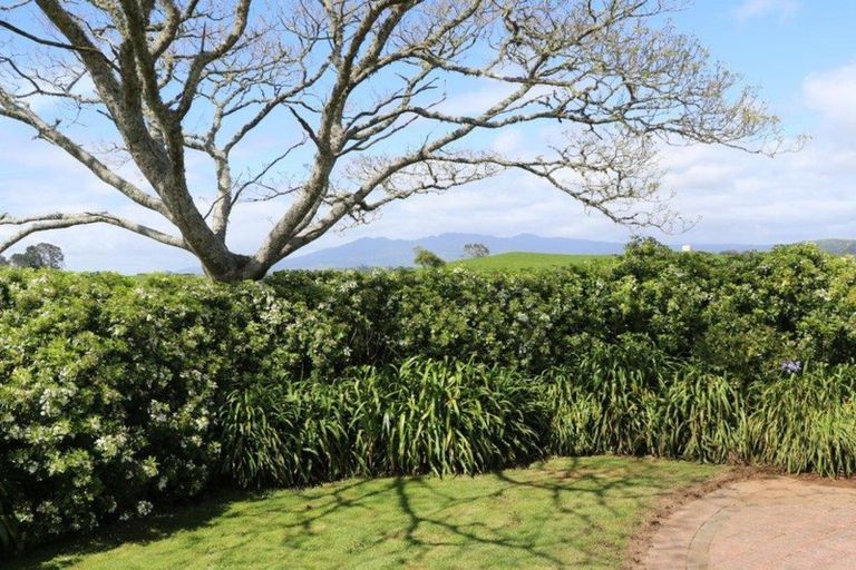 Photo of property in 99 Robson Road, Ngahinapouri, Hamilton, 3290