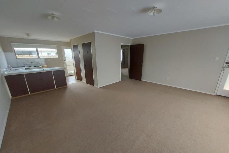 Photo of property in 17 Manse Street, Regent, Whangarei, 0112