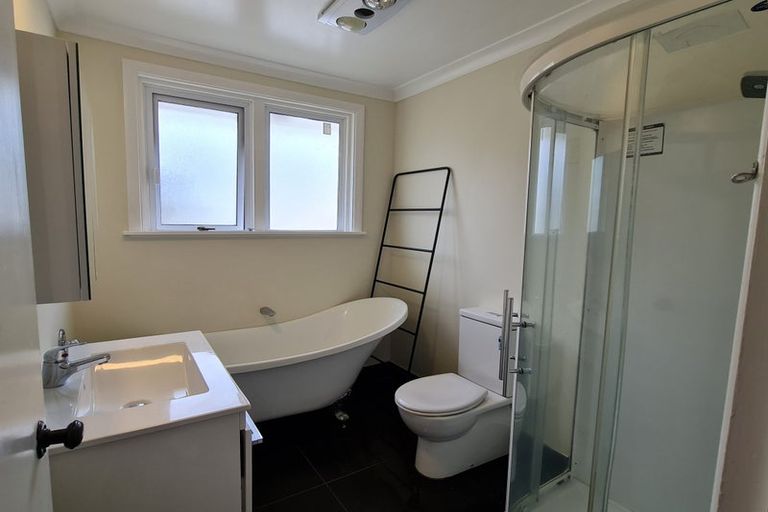 Photo of property in 90 Dimock Street, Titahi Bay, Porirua, 5022