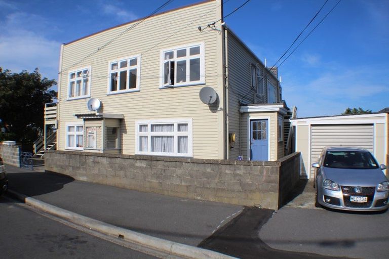 Photo of property in 7 Trent Street, Island Bay, Wellington, 6023