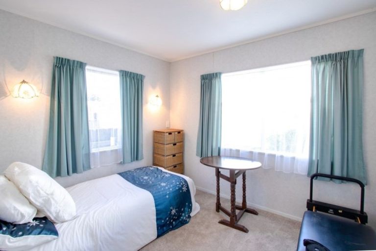 Photo of property in 2/29 The Esplanade, Westshore, Napier, 4110