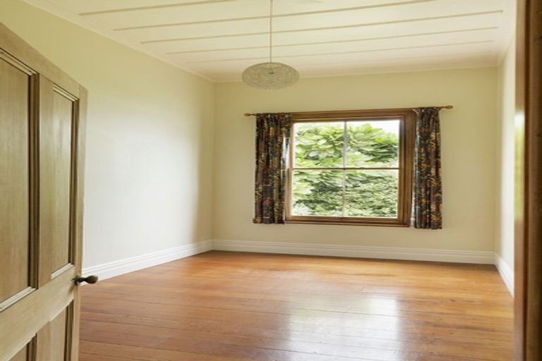 Photo of property in 32 Bellevue Road, Mount Eden, Auckland, 1024