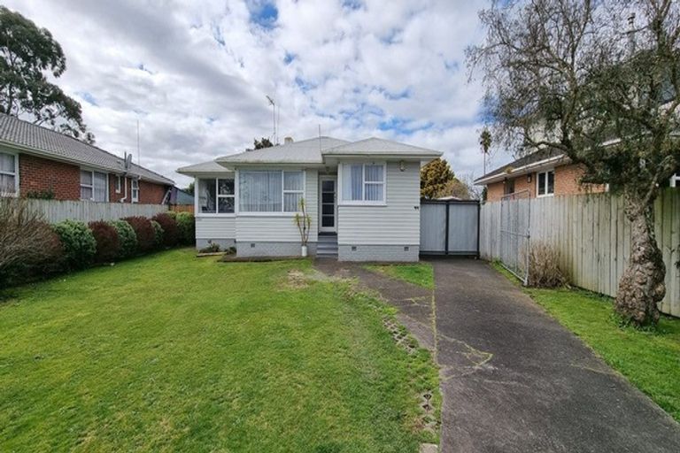 Photo of property in 42 Edinburgh Avenue, Rosehill, Papakura, 2113