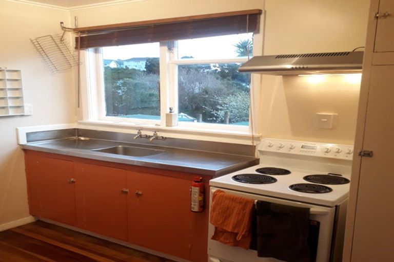 Photo of property in 74-76 Hereford Street, Cannons Creek, Porirua, 5024