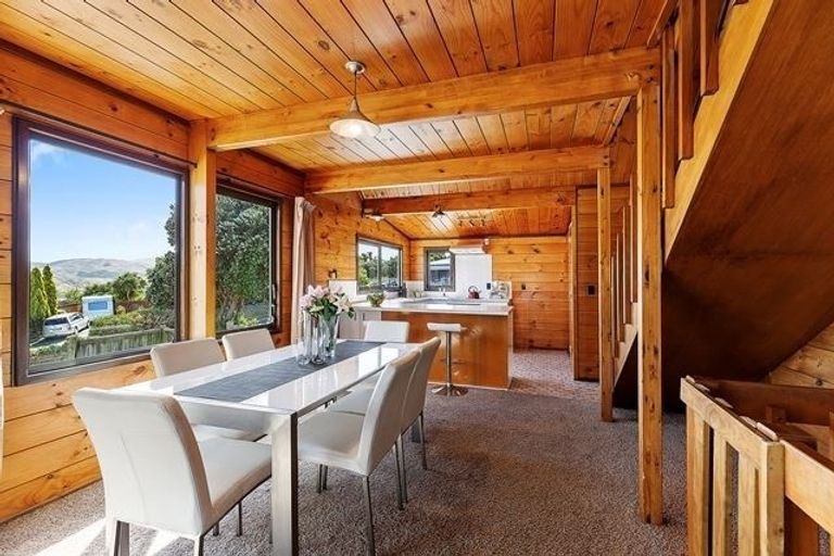 Photo of property in 24 Mercury Way, Whitby, Porirua, 5024