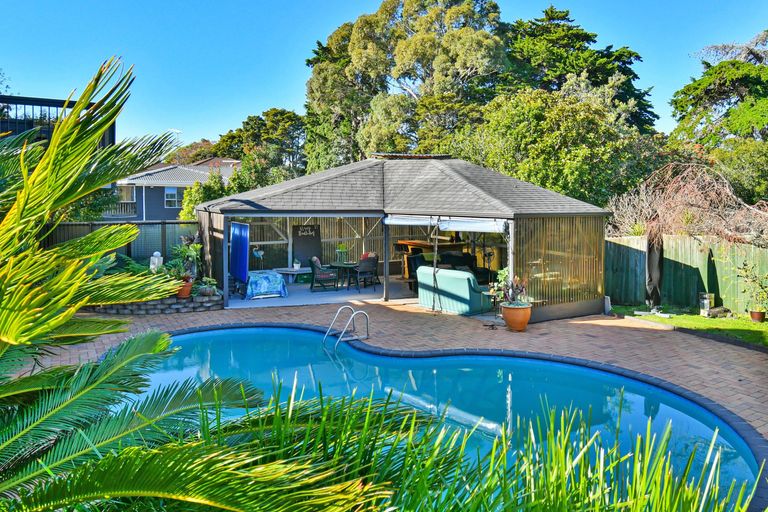 Photo of property in 44 Claude Road, Hillpark, Auckland, 2102