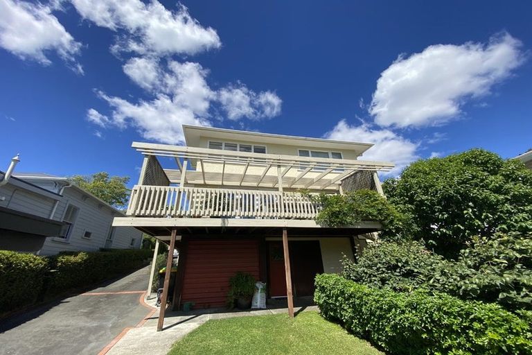 Photo of property in 218 Collingwood Street, Nelson South, Nelson, 7010