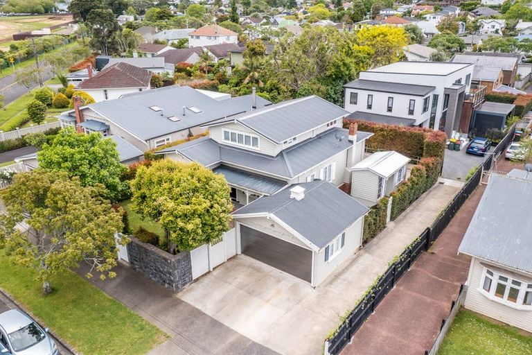 Photo of property in 25a Grand View Road, Remuera, Auckland, 1050