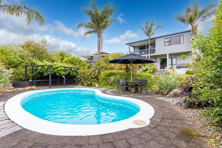 Photo of property in 27 Russleigh Drive, Dinsdale, Hamilton, 3204