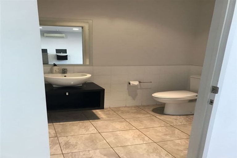 Photo of property in 8a Rotherham Street, Riccarton, Christchurch, 8041