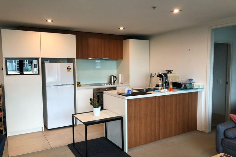 Photo of property in The Docks Apartments, 403/2 Dockside Lane, Auckland Central, Auckland, 1010