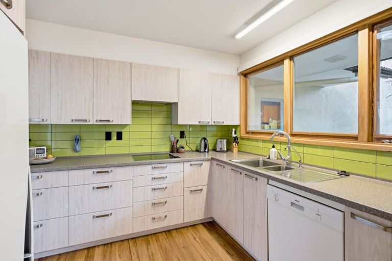 Photo of property in 52 Irvine Road, The Cove, Dunedin, 9077