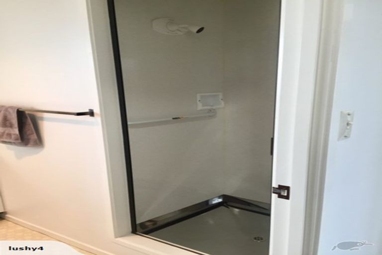 Photo of property in 1/2 Wolfe Street, Regent, Whangarei, 0112