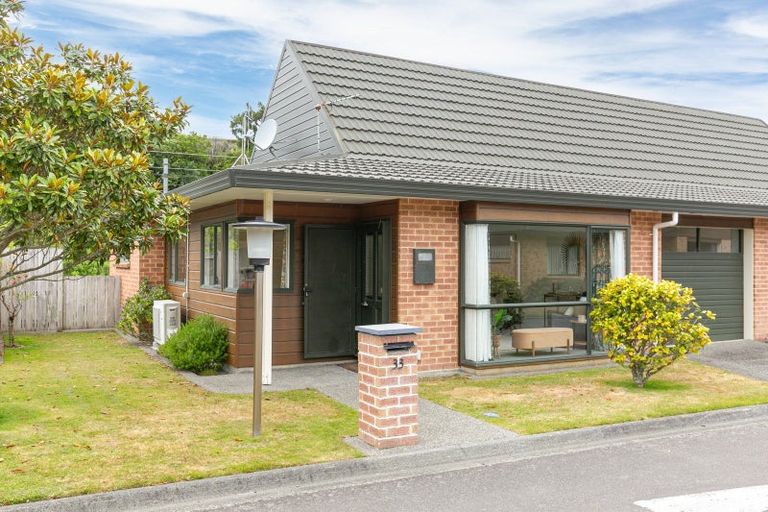 Photo of property in Redwood Village, 33/42 Main Road, Tawa, Wellington, 5028