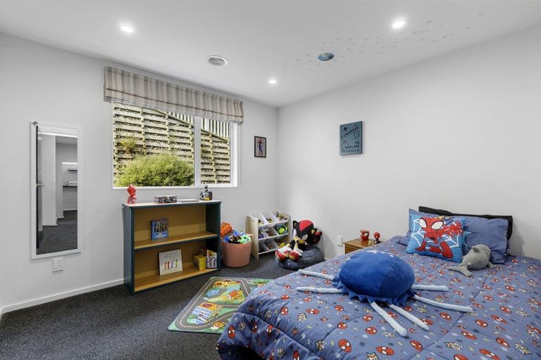 Photo of property in 12 Botany Lane, Whitby, Porirua, 5024