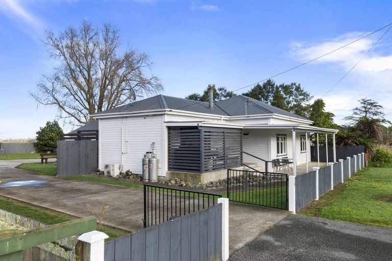 Photo of property in 29 Tokomaru Road, Tokomaru, Palmerston North, 4474