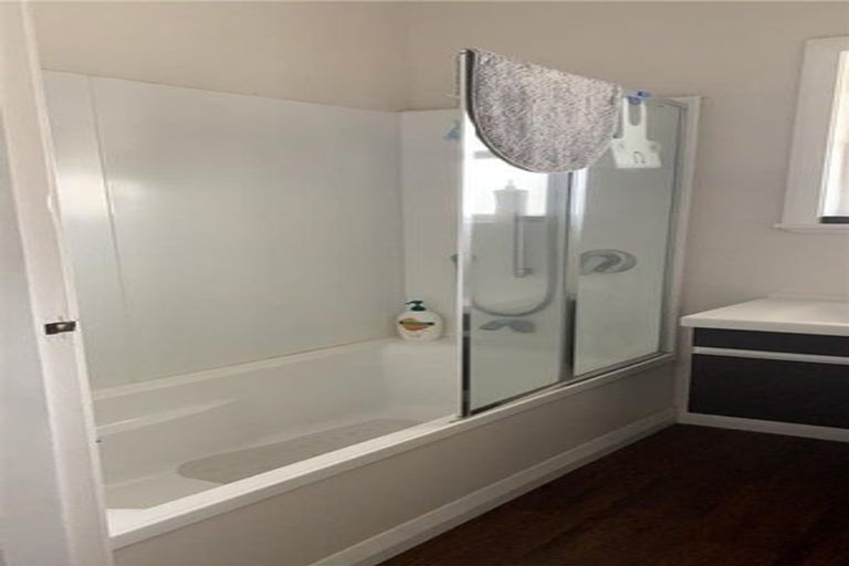 Photo of property in 63 Trafalgar Street, Waterloo, Lower Hutt, 5011